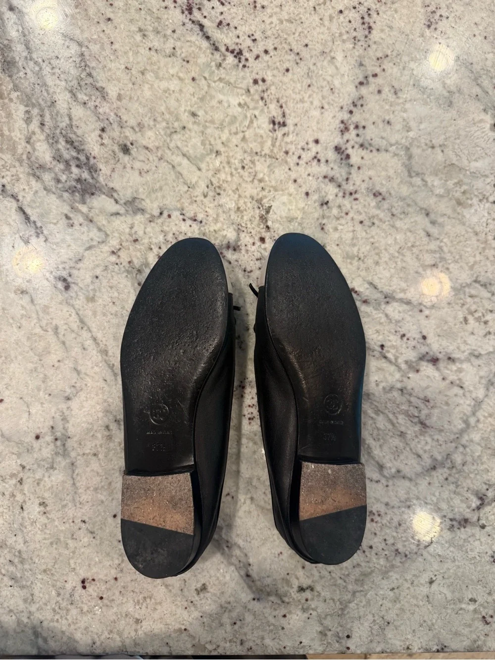 CHANEL Black Leather Ballet Flats with Cream Cap Toe size 7